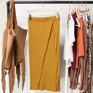 NWOT Sozy Eva Midi Skirt Mustard Yellow Size L